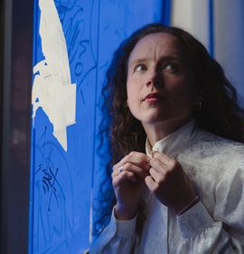 Portrait photo of Jana Kühn