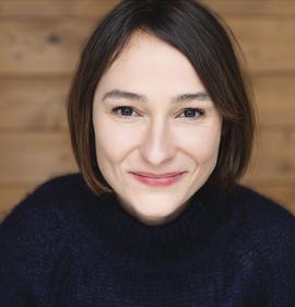 Portrait photo of Melanie Warmuth-Schulz