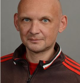 Portrait photo of Dirk Borutta