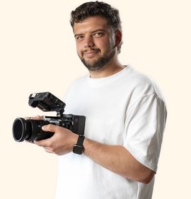 Portrait photo of Lukas Nimtz